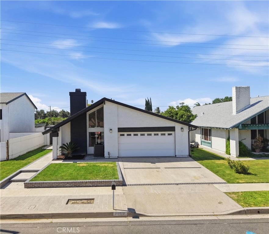 Image 1 of property listing at 2019 Hietter, Simi Valley, CA 93063