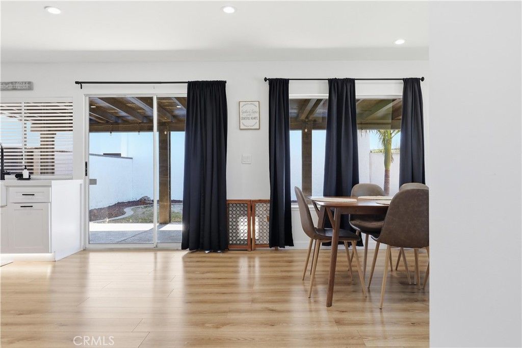 Image 13 of property listing at 2019 Hietter, Simi Valley, CA 93063