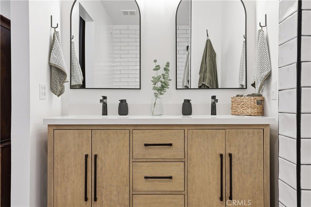Image 35 of property listing at 2019 Hietter, Simi Valley, CA 93063
