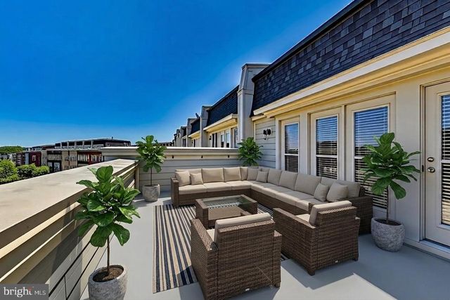 716 RIVER MIST DR, Oxon Hill, MD 20745