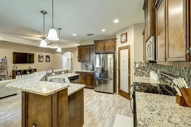 5817 Bella Di Giorno Dr, Corpus Christi, TX 78414