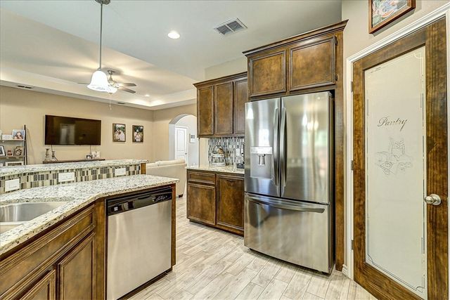 5817 Bella Di Giorno Dr, Corpus Christi, TX 78414