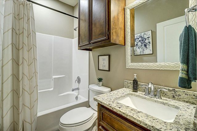 5817 Bella Di Giorno Dr, Corpus Christi, TX 78414