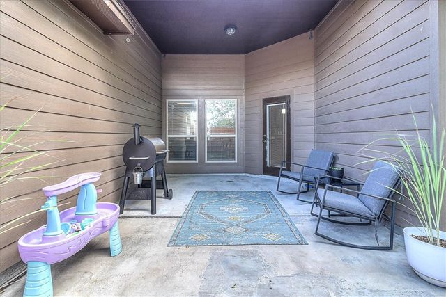 5817 Bella Di Giorno Dr, Corpus Christi, TX 78414