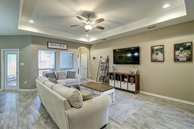 5817 Bella Di Giorno Dr, Corpus Christi, TX 78414