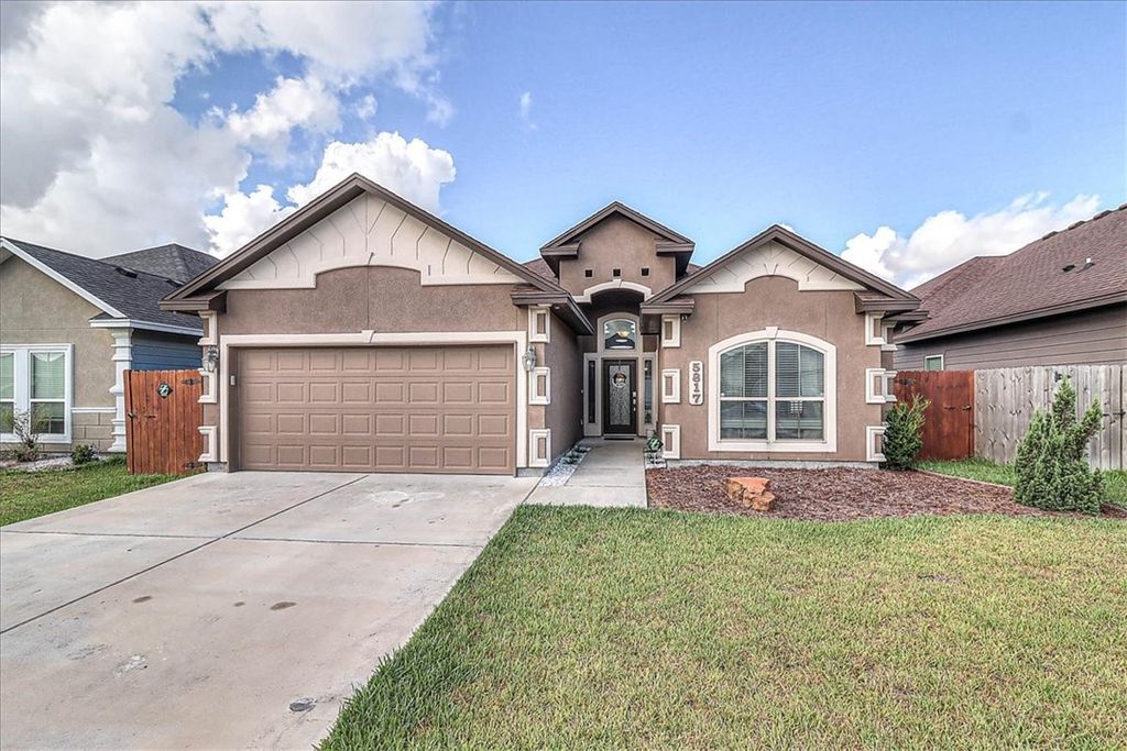 5817 Bella Di Giorno Dr, Corpus Christi, TX 78414