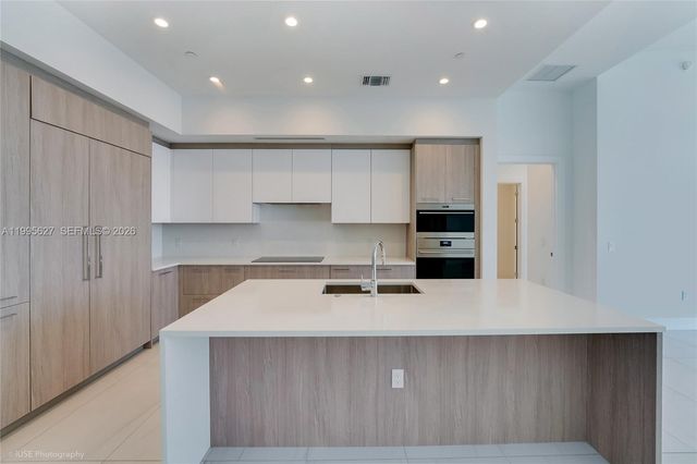 153 N Seabreeze Blvd 0401-S, Fort Lauderdale, FL 33304
