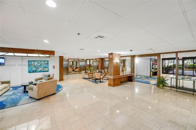 3850 Washington Street 214, Hollywood, FL 33021