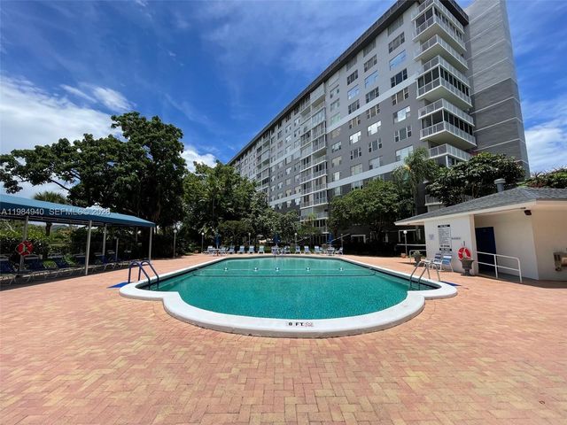 3850 Washington Street 214, Hollywood, FL 33021