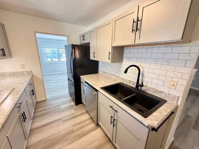 319 Sheridan Road, Evansville, IN 47711