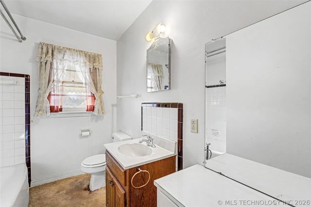 1202 W Davis Drive, Nowata, OK 74048