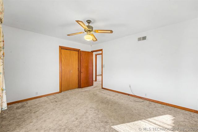 1202 W Davis Drive, Nowata, OK 74048