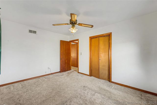 1202 W Davis Drive, Nowata, OK 74048