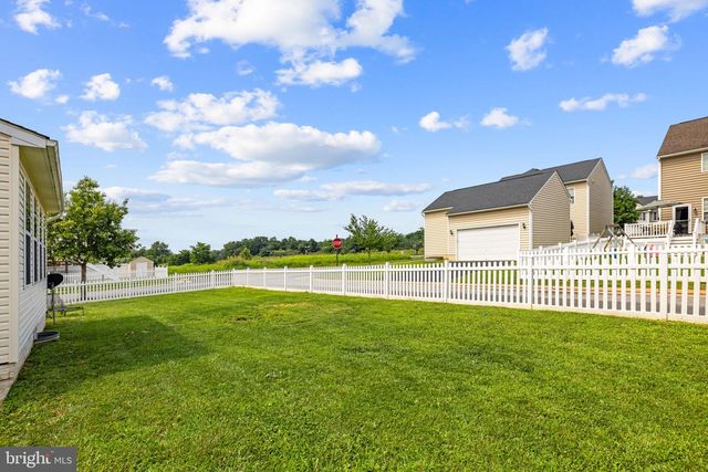 1207 STALLION ST, Ranson, WV 25438