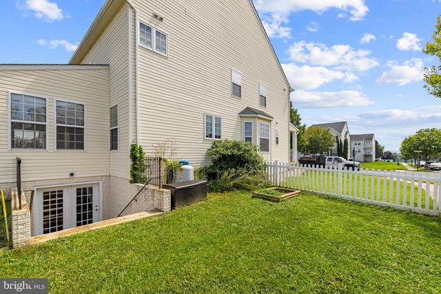 1207 STALLION ST, Ranson, WV 25438