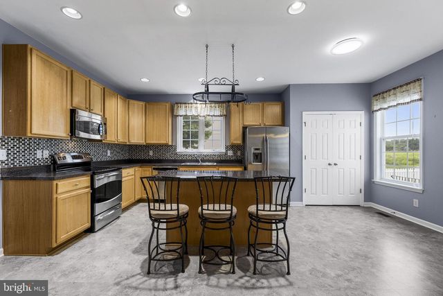 1207 STALLION ST, Ranson, WV 25438