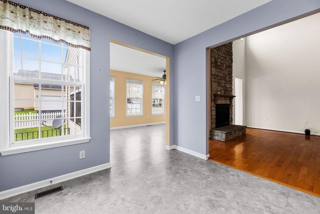 1207 STALLION ST, Ranson, WV 25438
