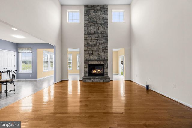 1207 STALLION ST, Ranson, WV 25438