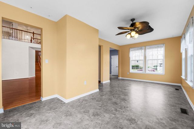 1207 STALLION ST, Ranson, WV 25438