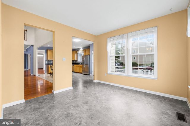 1207 STALLION ST, Ranson, WV 25438