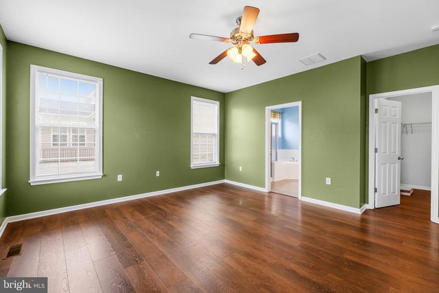 1207 STALLION ST, Ranson, WV 25438