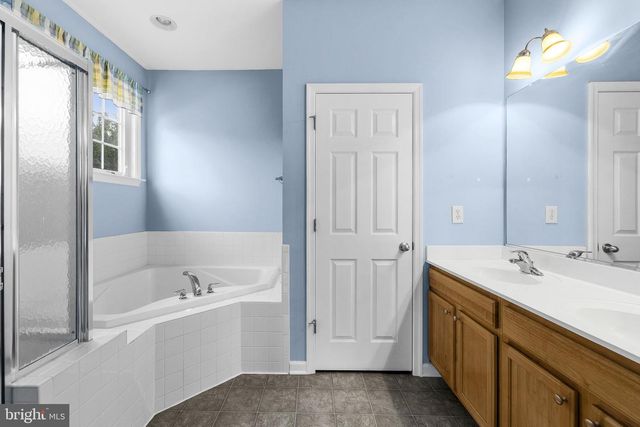 1207 STALLION ST, Ranson, WV 25438