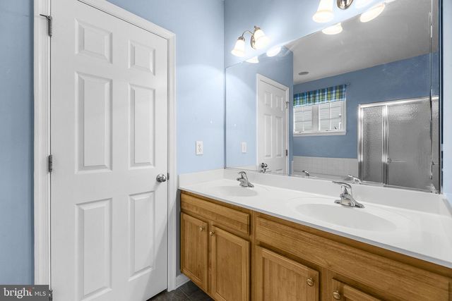 1207 STALLION ST, Ranson, WV 25438