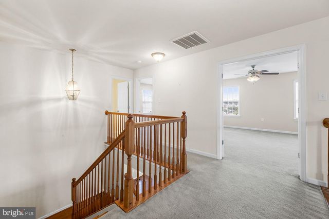 1207 STALLION ST, Ranson, WV 25438