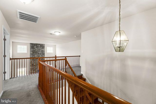 1207 STALLION ST, Ranson, WV 25438
