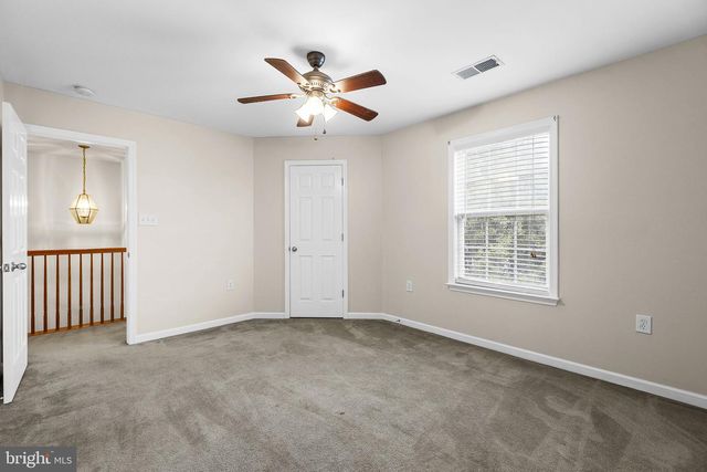 1207 STALLION ST, Ranson, WV 25438