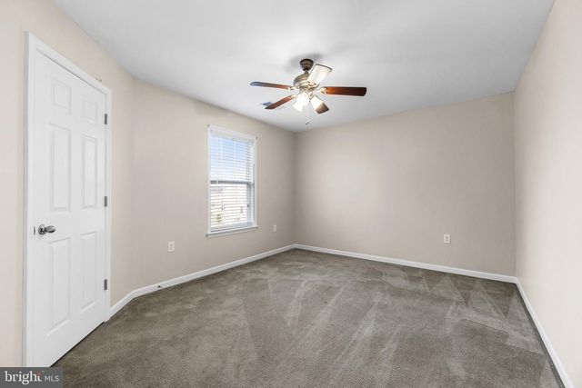 1207 STALLION ST, Ranson, WV 25438