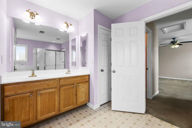 1207 STALLION ST, Ranson, WV 25438
