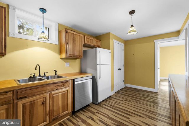 1207 STALLION ST, Ranson, WV 25438