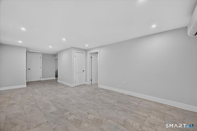 327 Lakeside Boulevard West, Waterbury, CT 06708