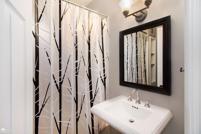 187 S Saginaw Street, Montrose, MI 48457