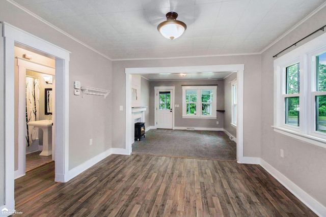 187 S Saginaw Street, Montrose, MI 48457