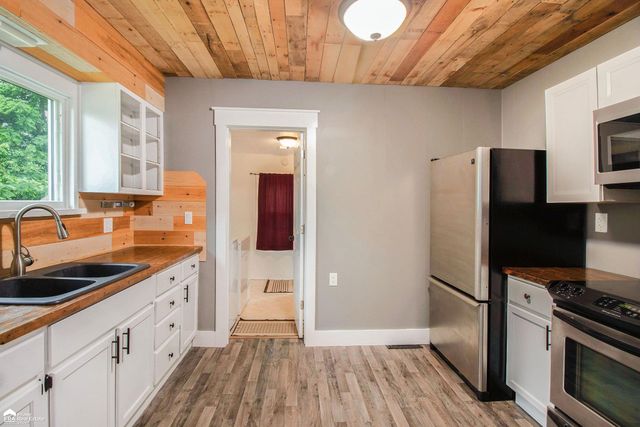 187 S Saginaw Street, Montrose, MI 48457