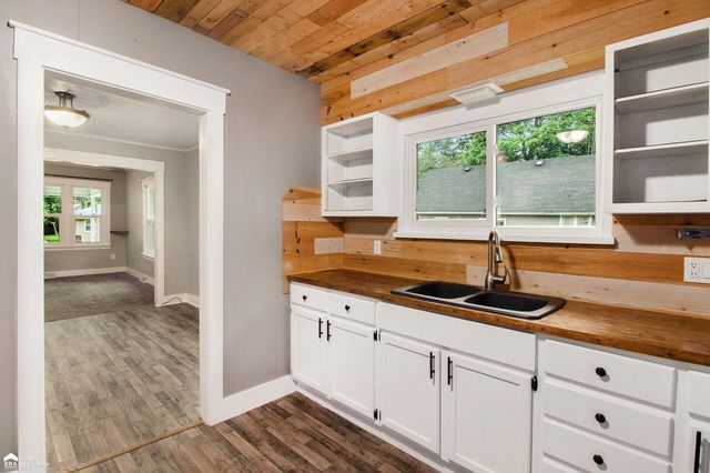 187 S Saginaw Street, Montrose, MI 48457