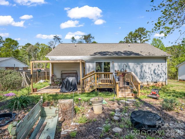 198 Parkland Drive, Forest City, NC 28043