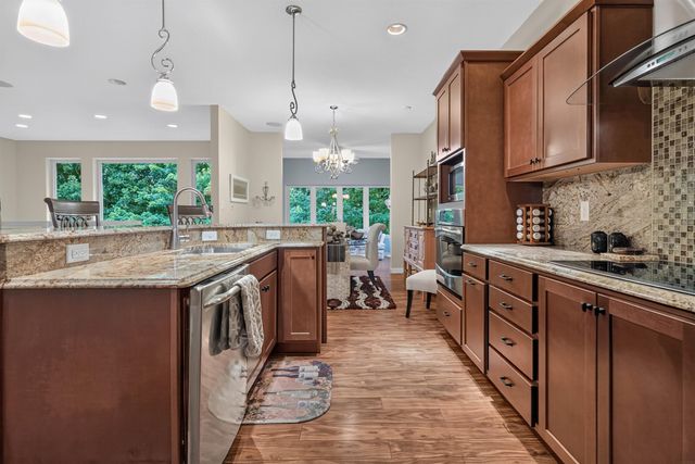 4022 Wedgewood Drive, Cedar Falls, IA 50613