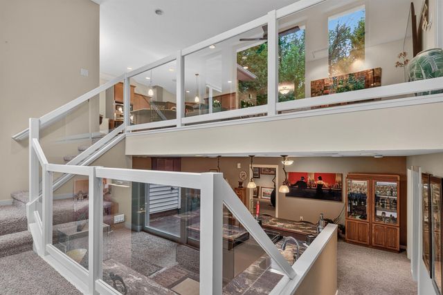 4022 Wedgewood Drive, Cedar Falls, IA 50613