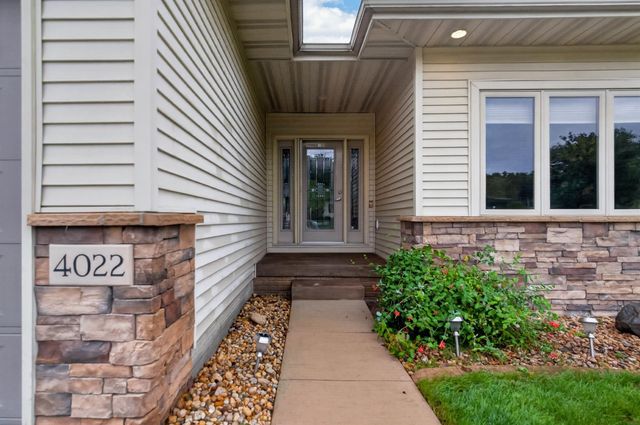 4022 Wedgewood Drive, Cedar Falls, IA 50613