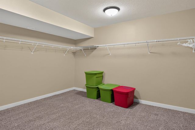 4022 Wedgewood Drive, Cedar Falls, IA 50613
