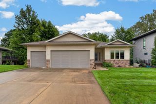 4022 Wedgewood Drive, Cedar Falls, IA 50613