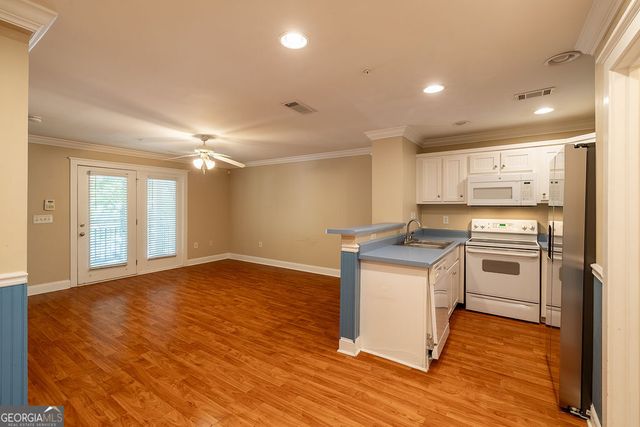 490 Barnett Shoals Road 816, Athens, GA 30605