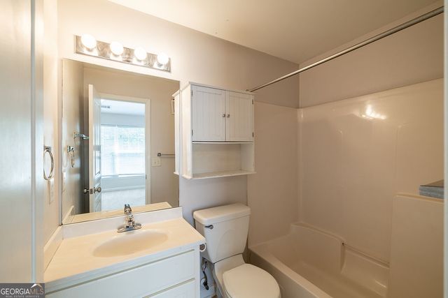 490 Barnett Shoals Road 816, Athens, GA 30605