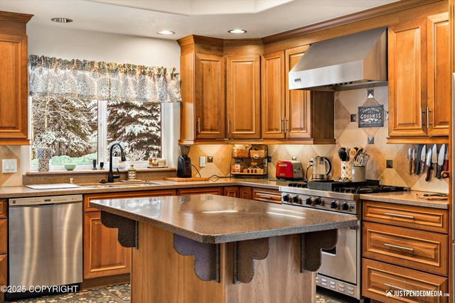 8540 Solar Drive, Anchorage, AK 99507