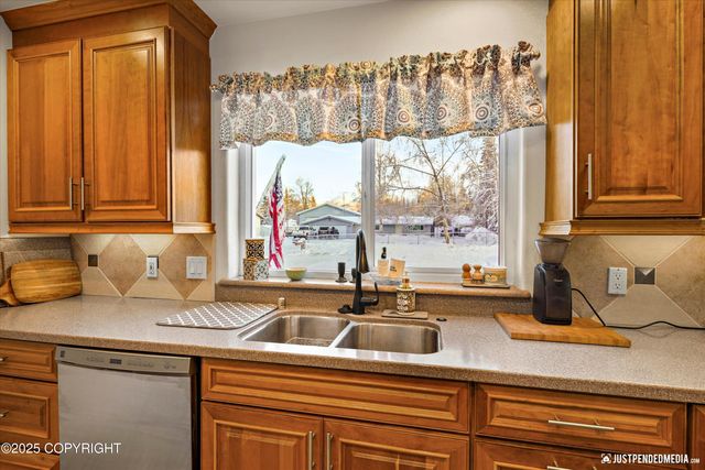 8540 Solar Drive, Anchorage, AK 99507