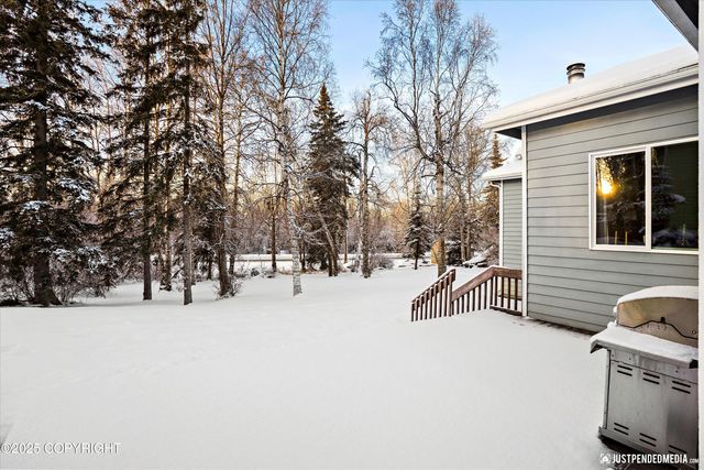 8540 Solar Drive, Anchorage, AK 99507