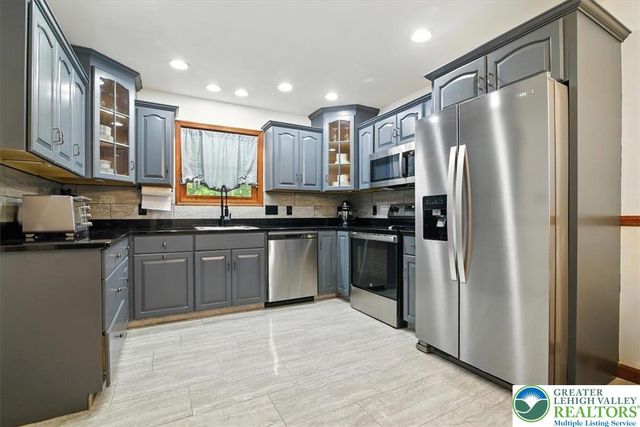 190 Sandlewood Drive, Stroud Twp, PA 18301